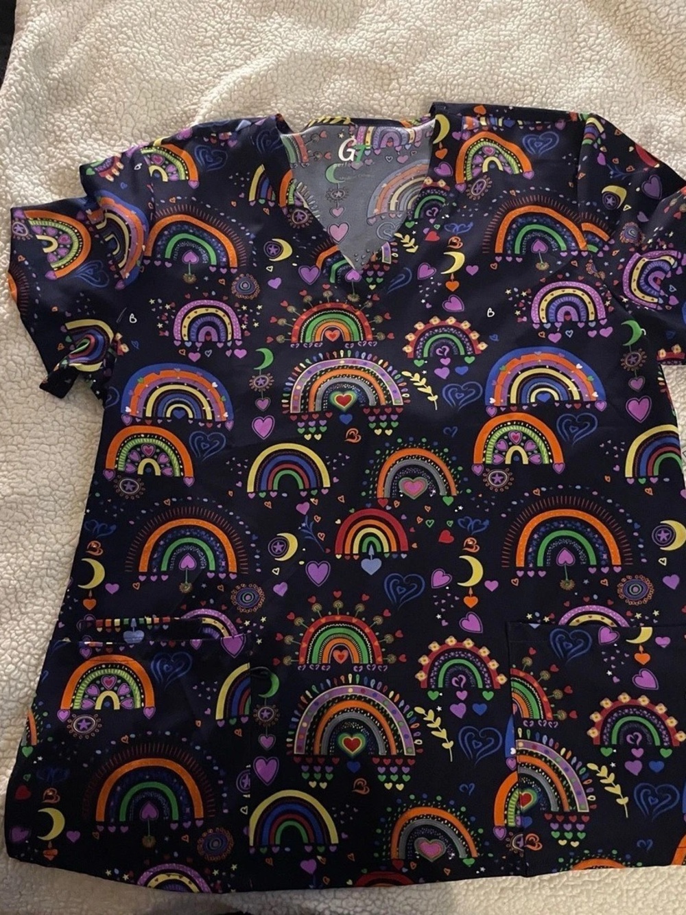 GT performance Rainbow Print Short Sleeve Scrub Top NWT